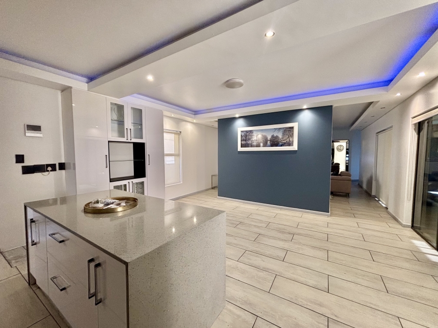 To Let 3 Bedroom Property for Rent in Parklands Western Cape